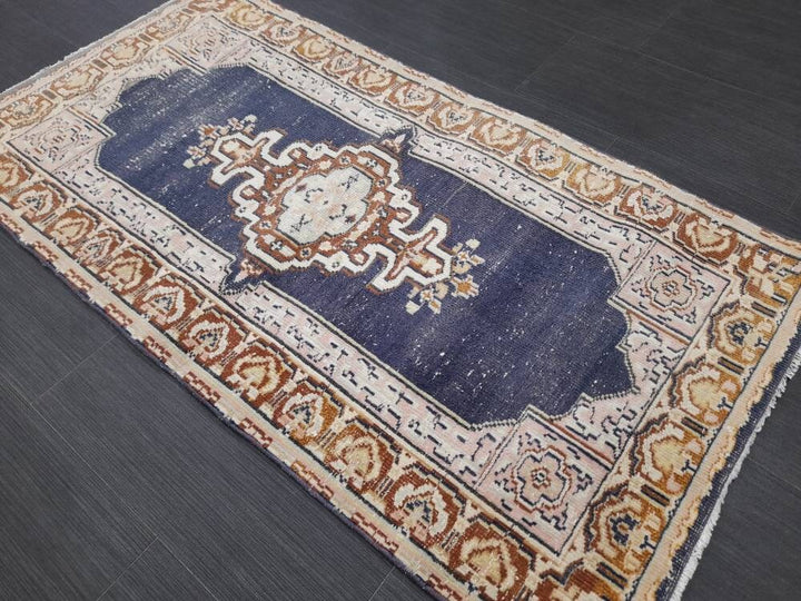 Blue Oushak Rug 2' 4" x 4' 5" - No. WR81587