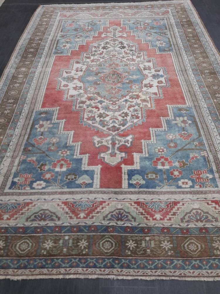 Red Turkish Oushak Rug 6' 6" x 10' 1" Hand-Knotted detail