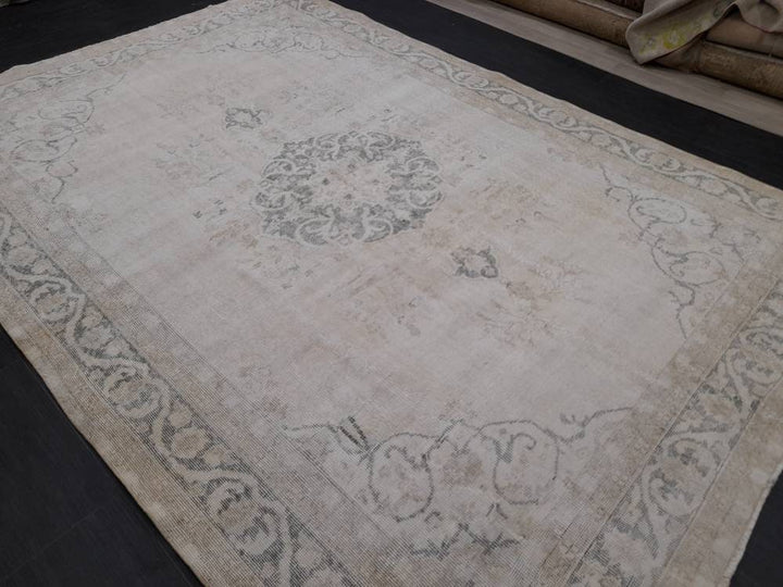 Beige Turkish Runner Rug 6' 9" x 9' 11" Hand-Knotted close-up
