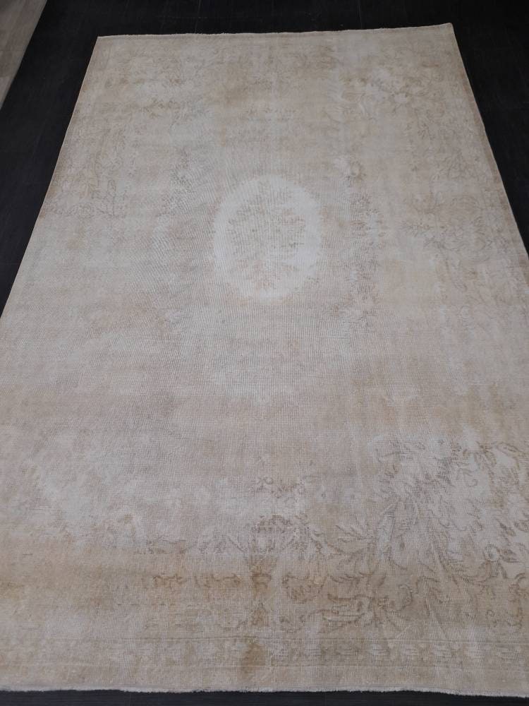 Ivory Turkish Oushak Rug 6' 8" x 10' 4" Hand-Knotted view 9