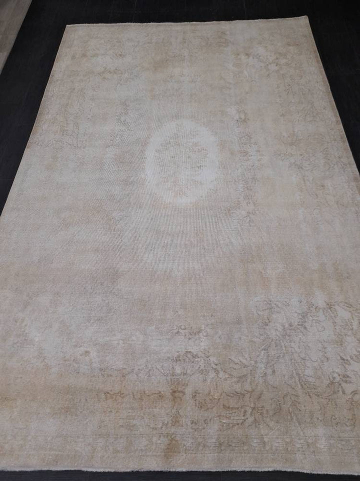 Ivory Turkish Oushak Rug 6' 8" x 10' 4" Hand-Knotted view 9
