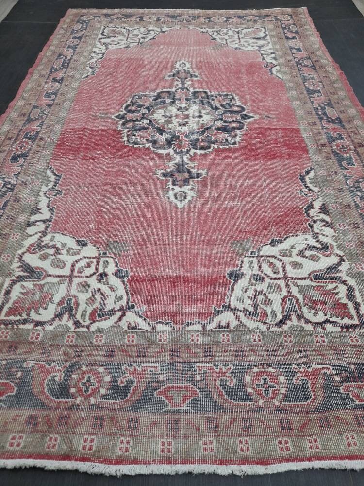 Red Turkish Oushak Rug 6' 8" x 10' 10" Hand-Knotted view