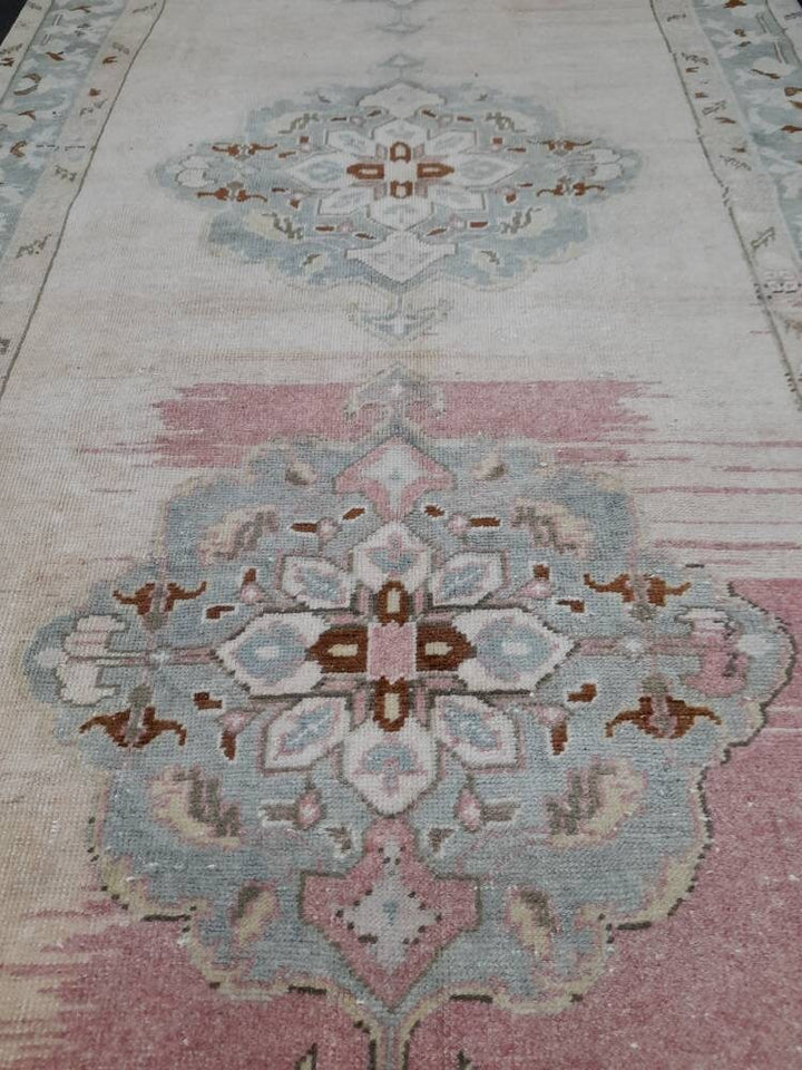 Beige Turkish Runner Rug 4' 6" x 10' 4" Hand-Knotted border