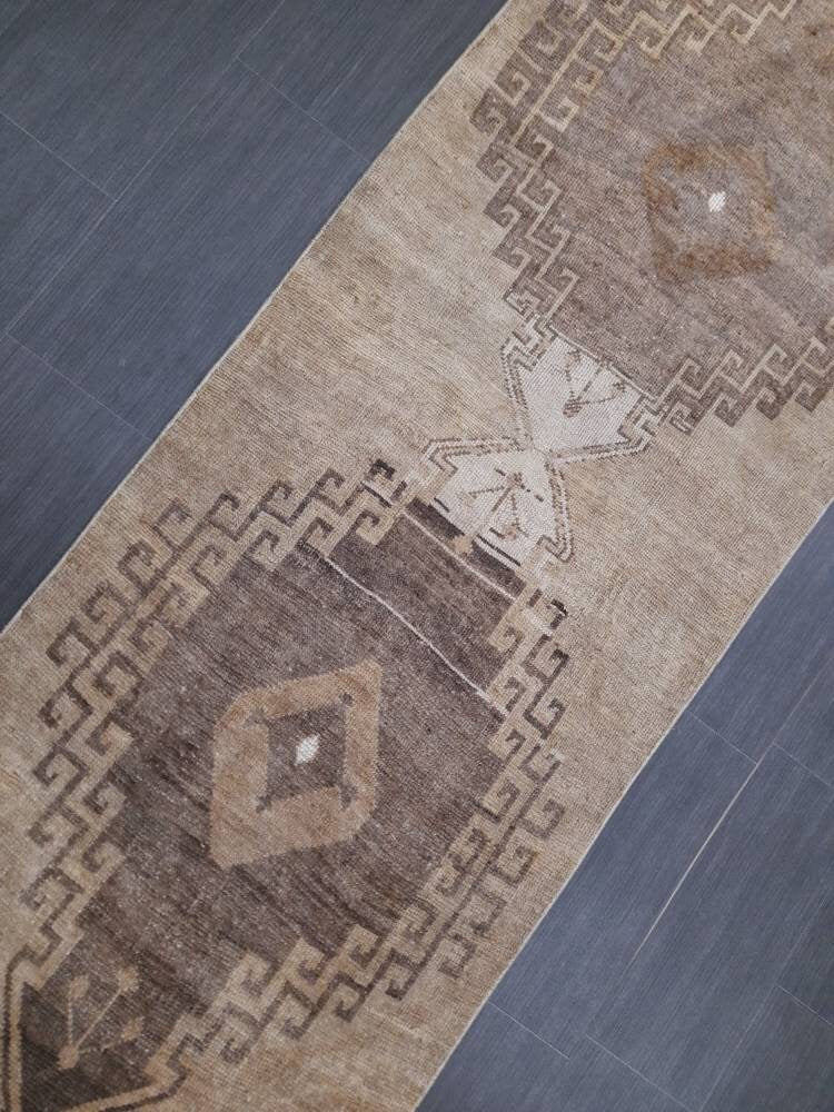 Brown Turkish Runner Rug 2' 8" x 10' 4" Hand-Knotted | No. WR79115