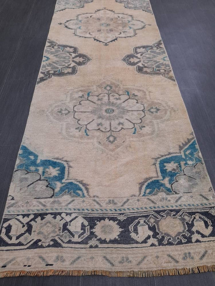 Beige Turkish Runner Rug 2' 9" x 11' 3" Hand-Knotted pattern