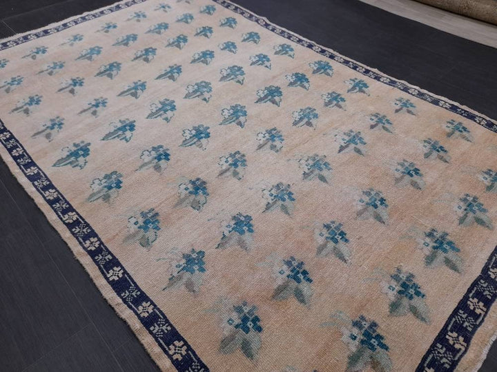 Beige Turkish Oushak Rug 5' 7" x 9' 3" Hand-Knotted view