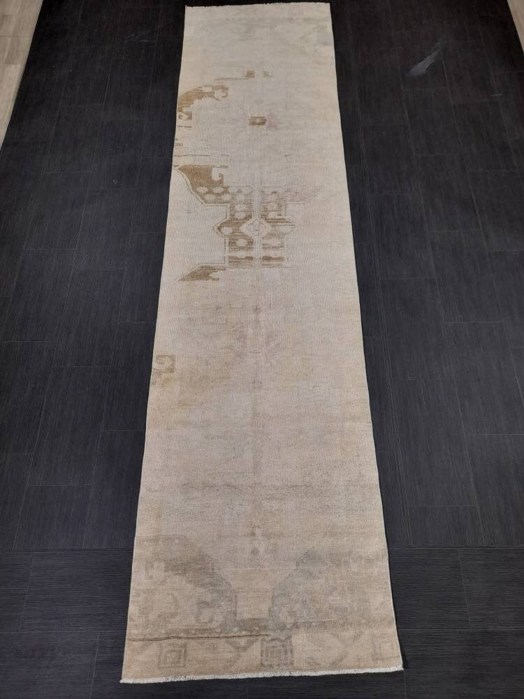 Beige Turkish Runner Rug 2' 11" x 11' 9" Hand-Knotted border