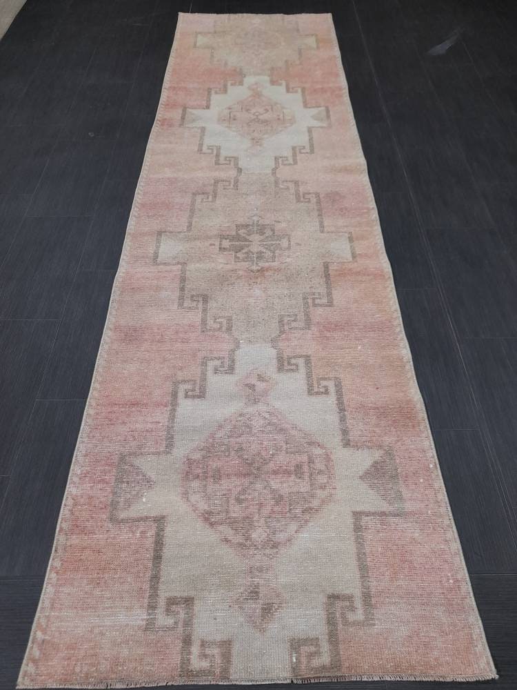 Beige Turkish Runner Rug 2' 10" x 10' 6" Hand-Knotted border