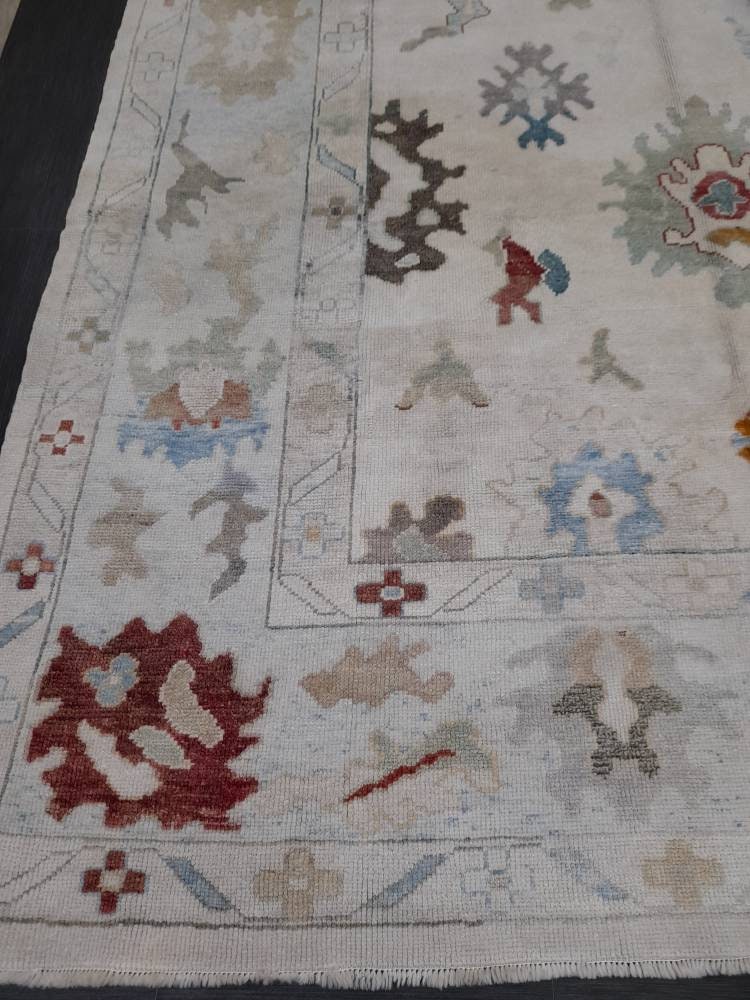 Beige Turkish Oushak Rug 8' 6" x 12' 2" Hand-Knotted border
