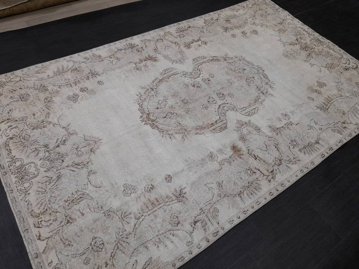 Rust Vintage Turkish Rug 5' 10" x 9' 7" - No. WR15842