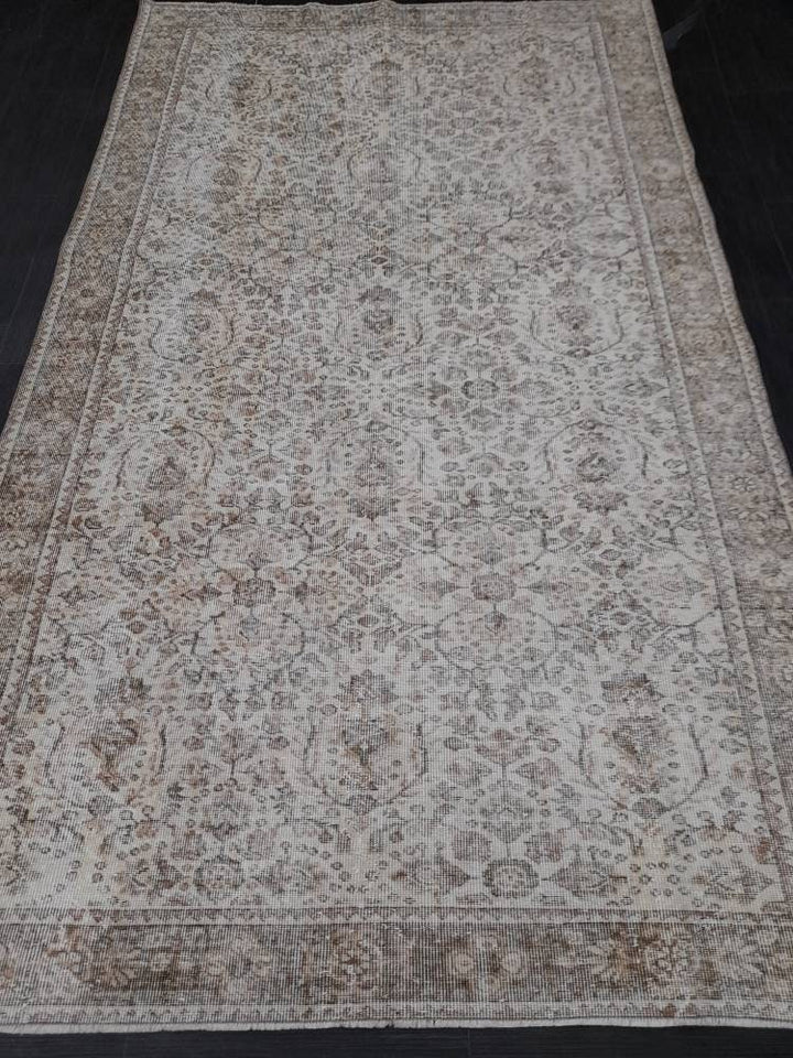 Rust Vintage Turkish Rug 5' 7" x 9' 7" - No. WR43793