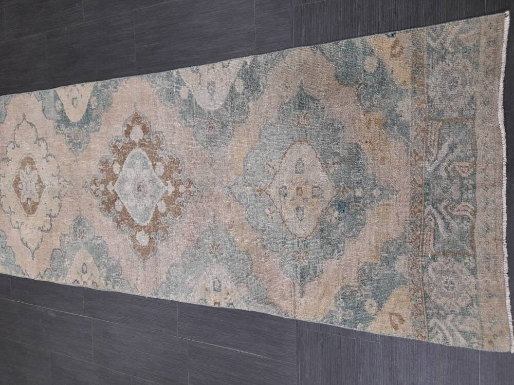 Tan Runner Rug 2' 9" x 12' 2" - No. WR99301