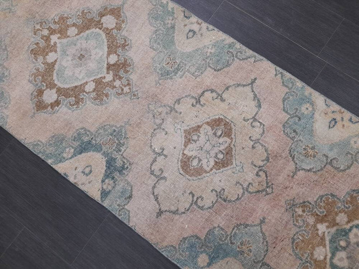 Tan Runner Rug 2' 9" x 12' 2" - No. WR99301