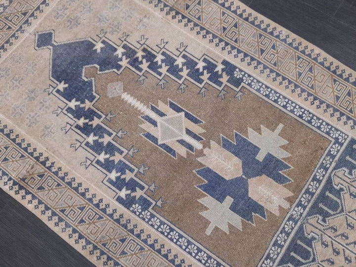 Rust Turkish Runner Rug 3' 5" x 6' 4" Hand-Knotted detail