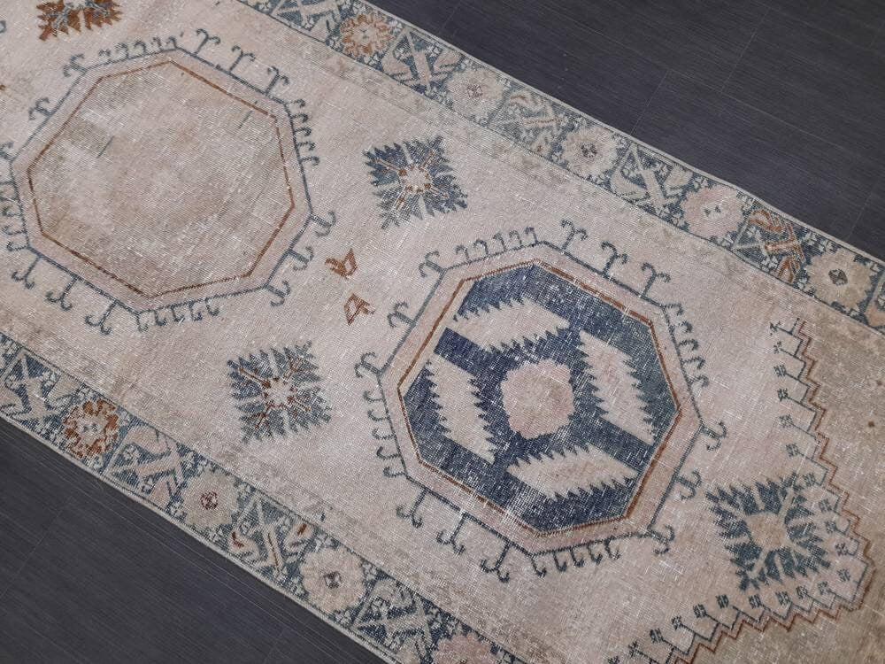 Beige Turkish Runner Rug 3' 10" x 13' Hand-Knotted detail