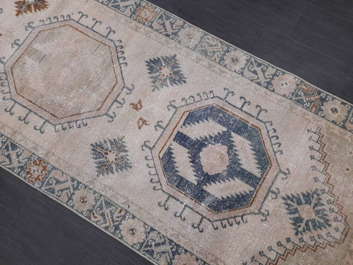 Beige Turkish Runner Rug 3' 10" x 13' Hand-Knotted detail