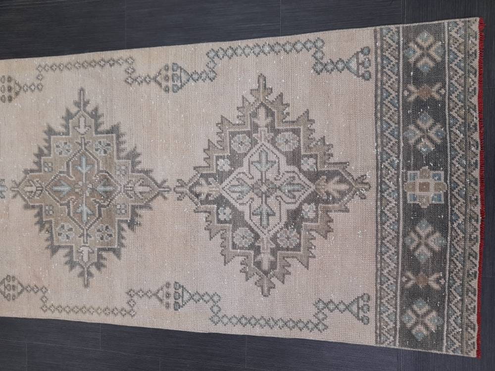 Beige Turkish Runner Rug 2' 10" x 10' 11" Hand-Knotted close-up