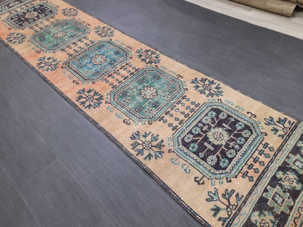 Turkish Runner Rug 2' 11" x 11' 10" Hand-Knotted detail