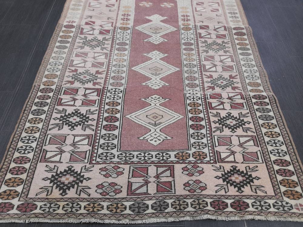 Beige Turkish Oushak Rug 3' 10" x 6' 11" Hand-Knotted view 9