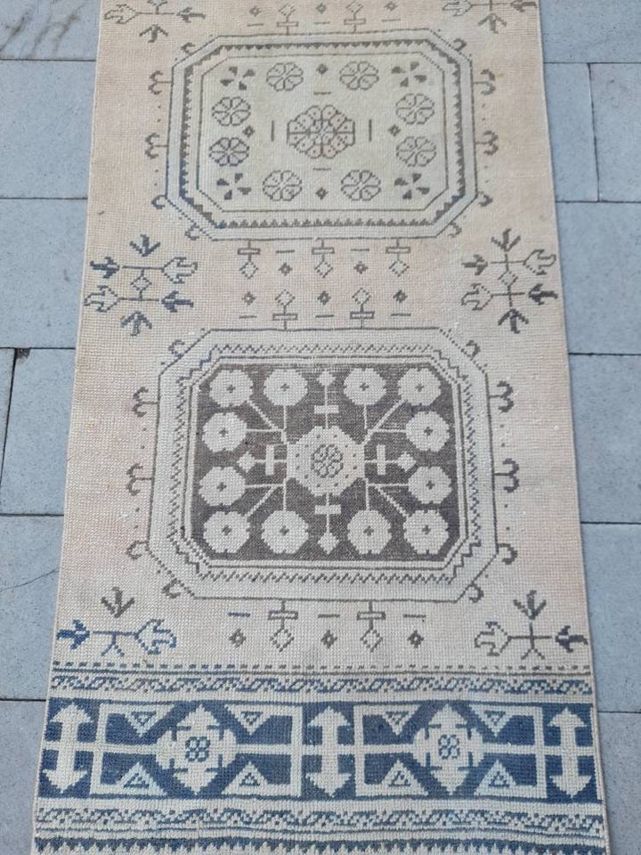 Beige Turkish Runner Rug 2' 11" x 23' 2" Hand-Knotted pattern