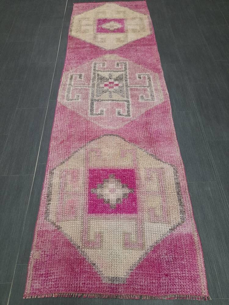Beige Turkish Runner Rug 2' 5" x 8' 2" Hand-Knotted field