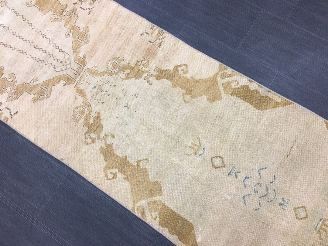 Beige Turkish Runner Rug 2' 7" x 14' Hand-Knotted texture