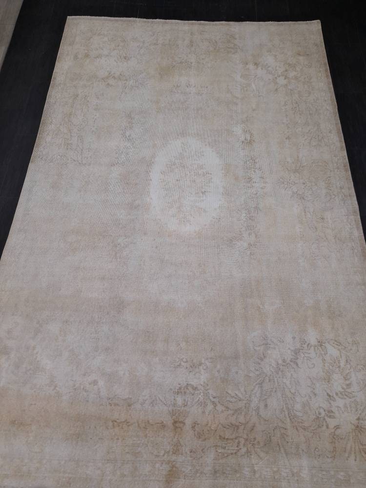Ivory Turkish Oushak Rug 6' 8" x 10' 4" Hand-Knotted field
