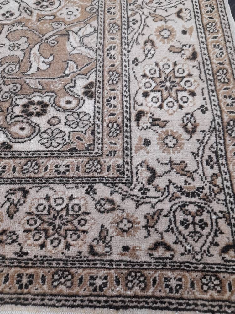 Rust Turkish Oushak Rug 6' 4" x 9' 5" Hand-Knotted texture