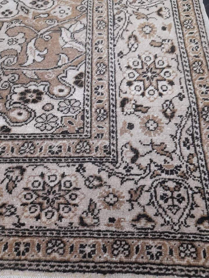 Rust Turkish Oushak Rug 6' 4" x 9' 5" Hand-Knotted texture
