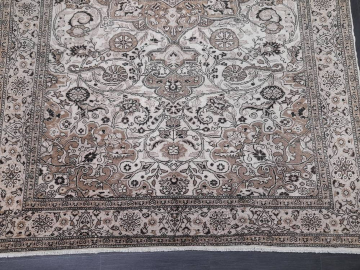 Rust Turkish Oushak Rug 6' 4" x 9' 5" Hand-Knotted close-up