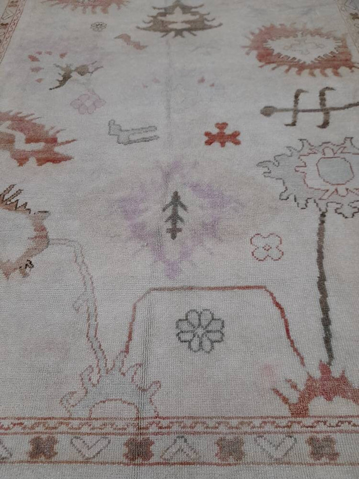 Beige Turkish Oushak Rug 9' x 12' 3" Hand-Knotted border