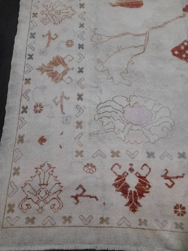 Beige Turkish Oushak Rug 8' 9" x 12' 4" Hand-Knotted field