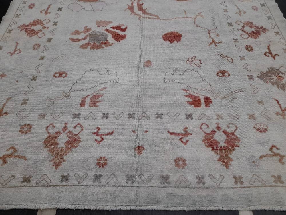 Beige Turkish Oushak Rug 8' 9" x 12' 4" Hand-Knotted close-up