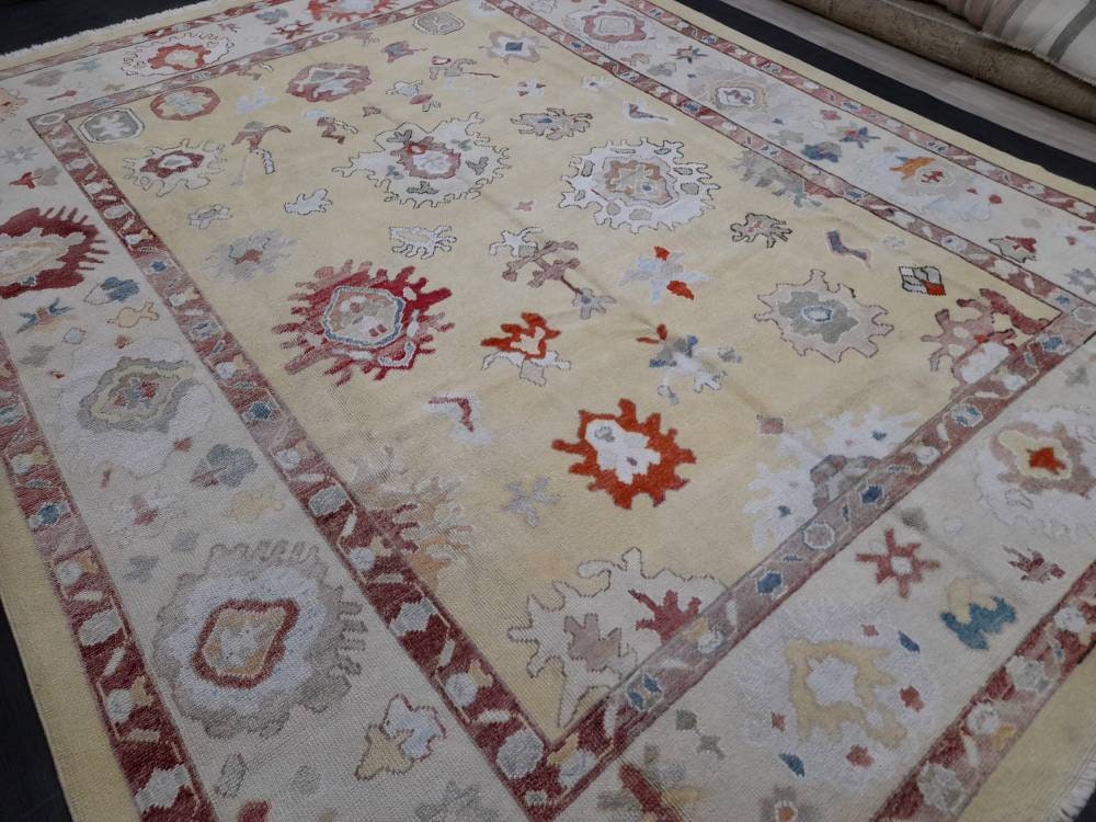 Beige Turkish Oushak Rug 9' x 12' 1" Hand-Knotted pattern