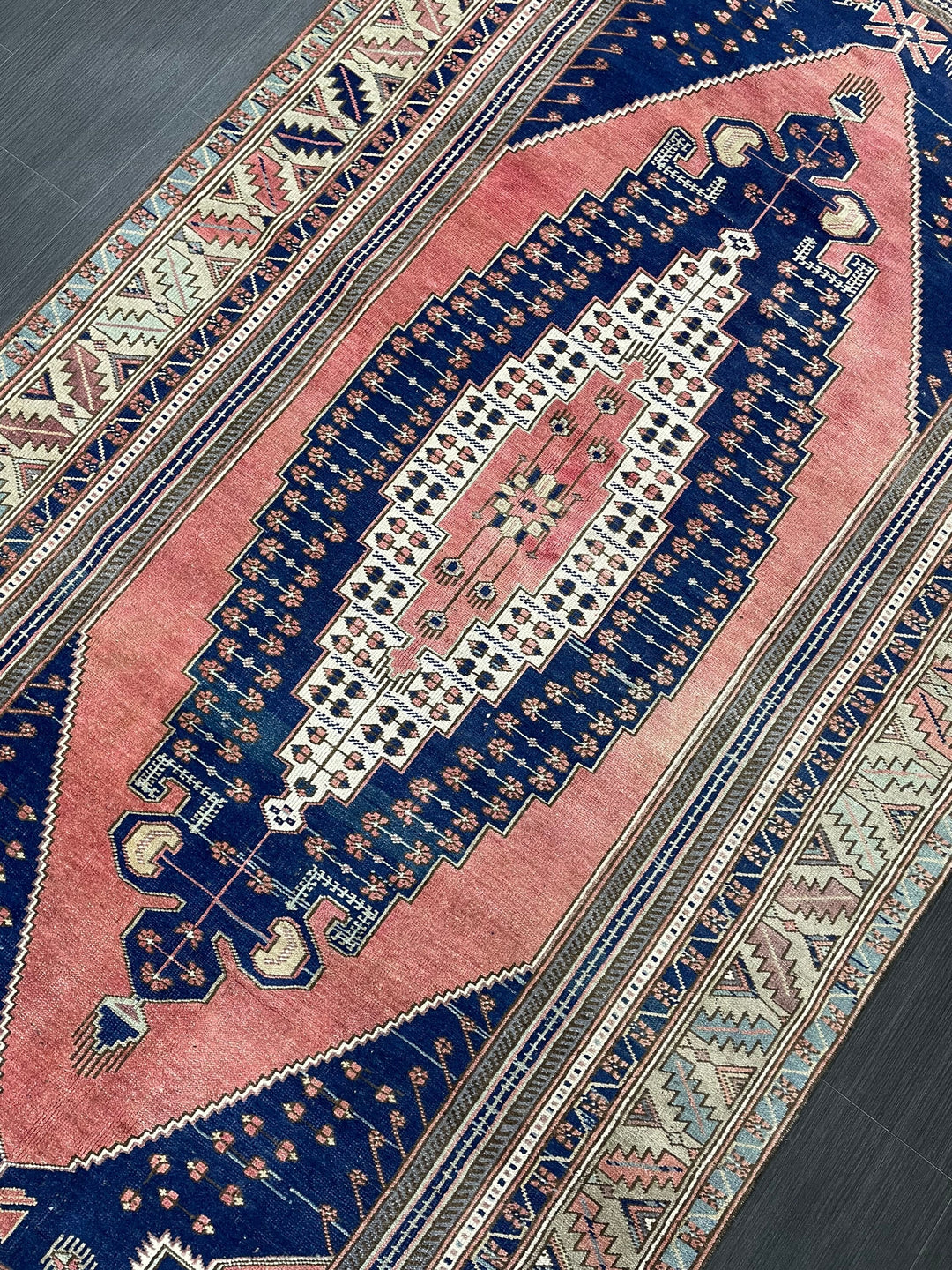 Pink Turkish Runner Rug 4' 8" x 9' 7" Hand-Knotted texture