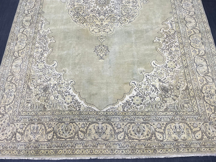 Green Turkish Vintage Rug 7' x 10' 3" Hand-Knotted | No. WR69677