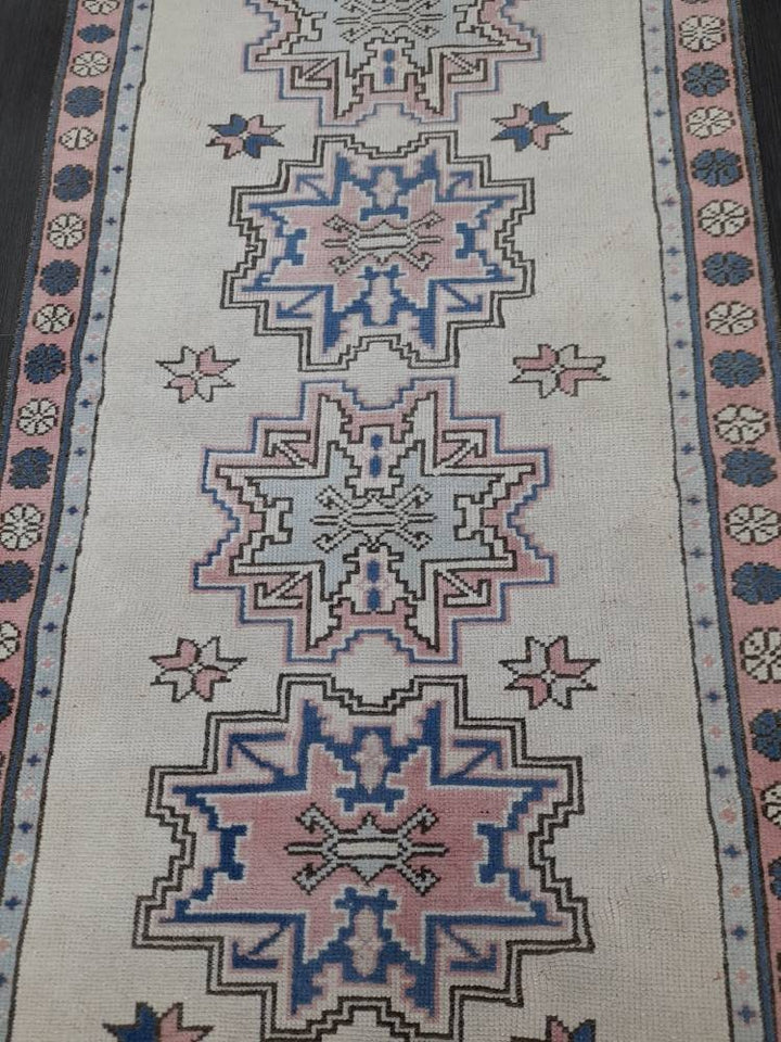 Beige Turkish Runner Rug 2' 7" x 9' Hand-Knotted view 9