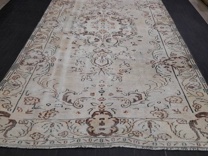 Beige Turkish Vintage Rug 6' x 9' 7" Hand-Knotted | No. WR84713