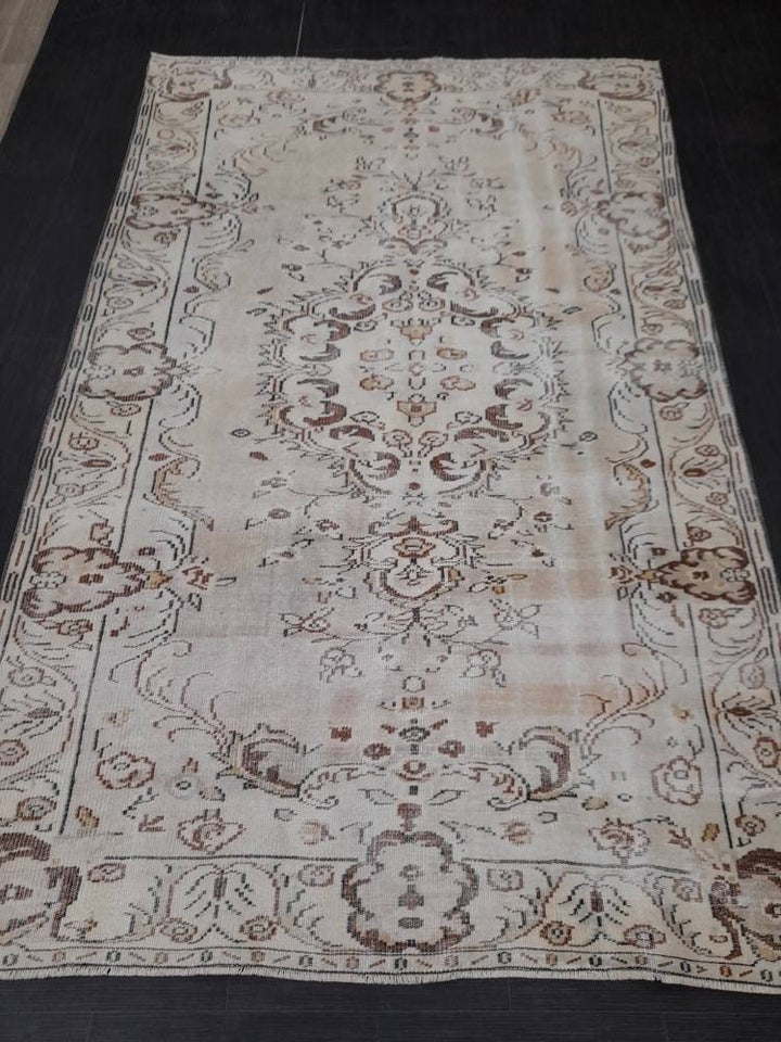 Beige Turkish Vintage Rug 6' x 9' 7" Hand-Knotted | No. WR84713