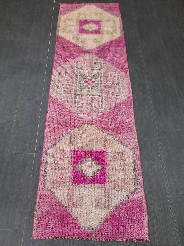 Beige Turkish Runner Rug 2' 5" x 8' 2" Hand-Knotted pattern