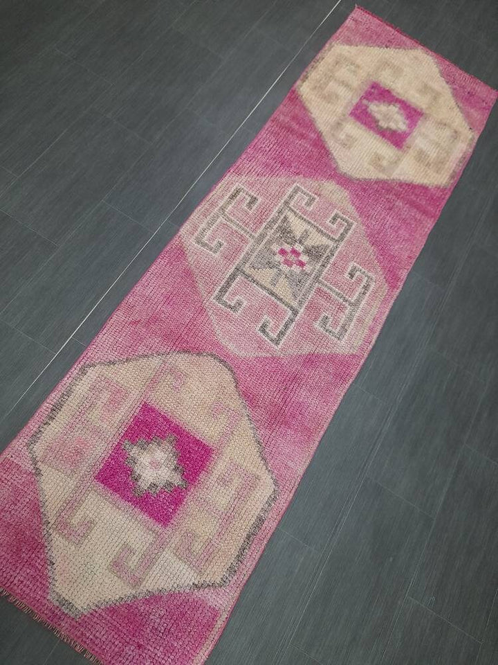 Beige Turkish Runner Rug 2' 5" x 8' 2" Hand-Knotted