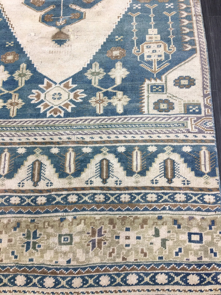 Beige Turkish Runner Rug 2' 10" x 9' 11" Hand-Knotted border