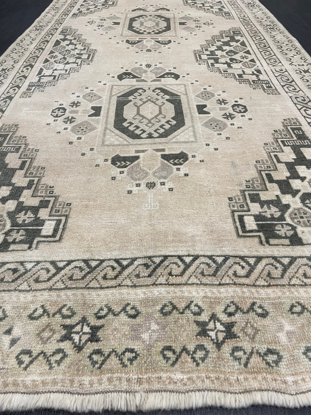 Beige Turkish Runner Rug 4' 3" x 10' 11" Hand-Knotted pattern