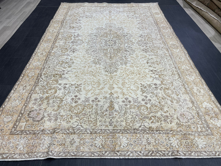 Beige Turkish Oushak Rug 6' 6" x 10' 4" Hand-Knotted view 9