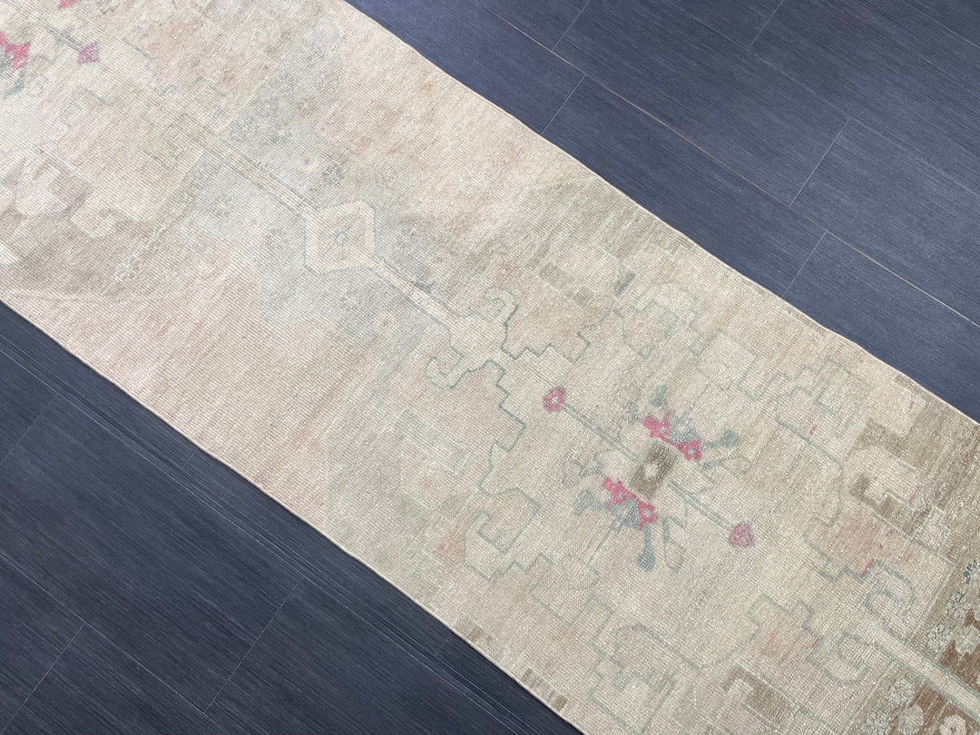 Beige Turkish Runner Rug 2' 6" x 11' 7" Hand-Knotted pattern