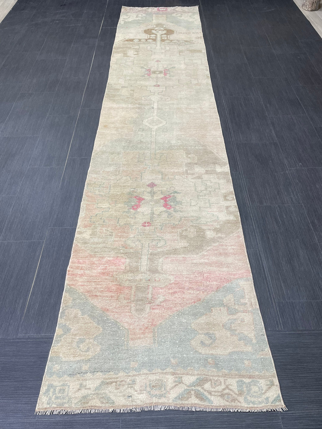 Beige Turkish Runner Rug 2' 6" x 11' 7" Hand-Knotted texture