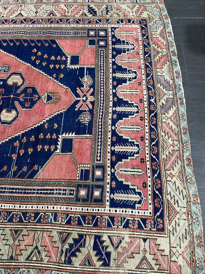Pink Turkish Runner Rug 4' 8" x 9' 7" Hand-Knotted detail