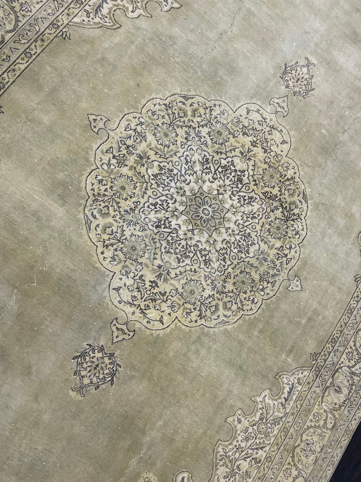 Green Turkish Vintage Rug 7' x 10' 3" Hand-Knotted | No. WR69677