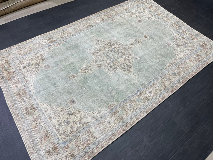 Green Turkish Oushak Rug 5' 7" x 8' 10" Hand-Knotted | No. WR40608
