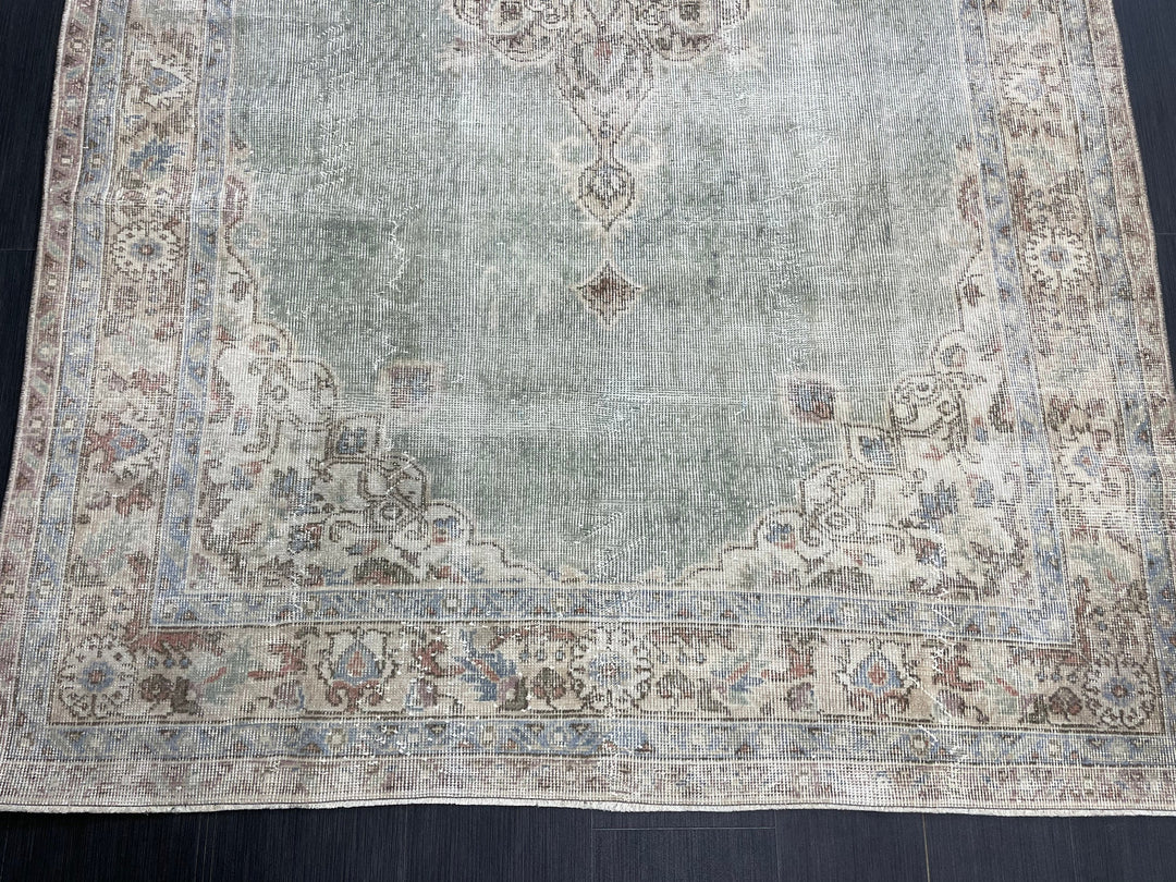 Green Turkish Oushak Rug 5' 7" x 8' 10" Hand-Knotted | No. WR40608